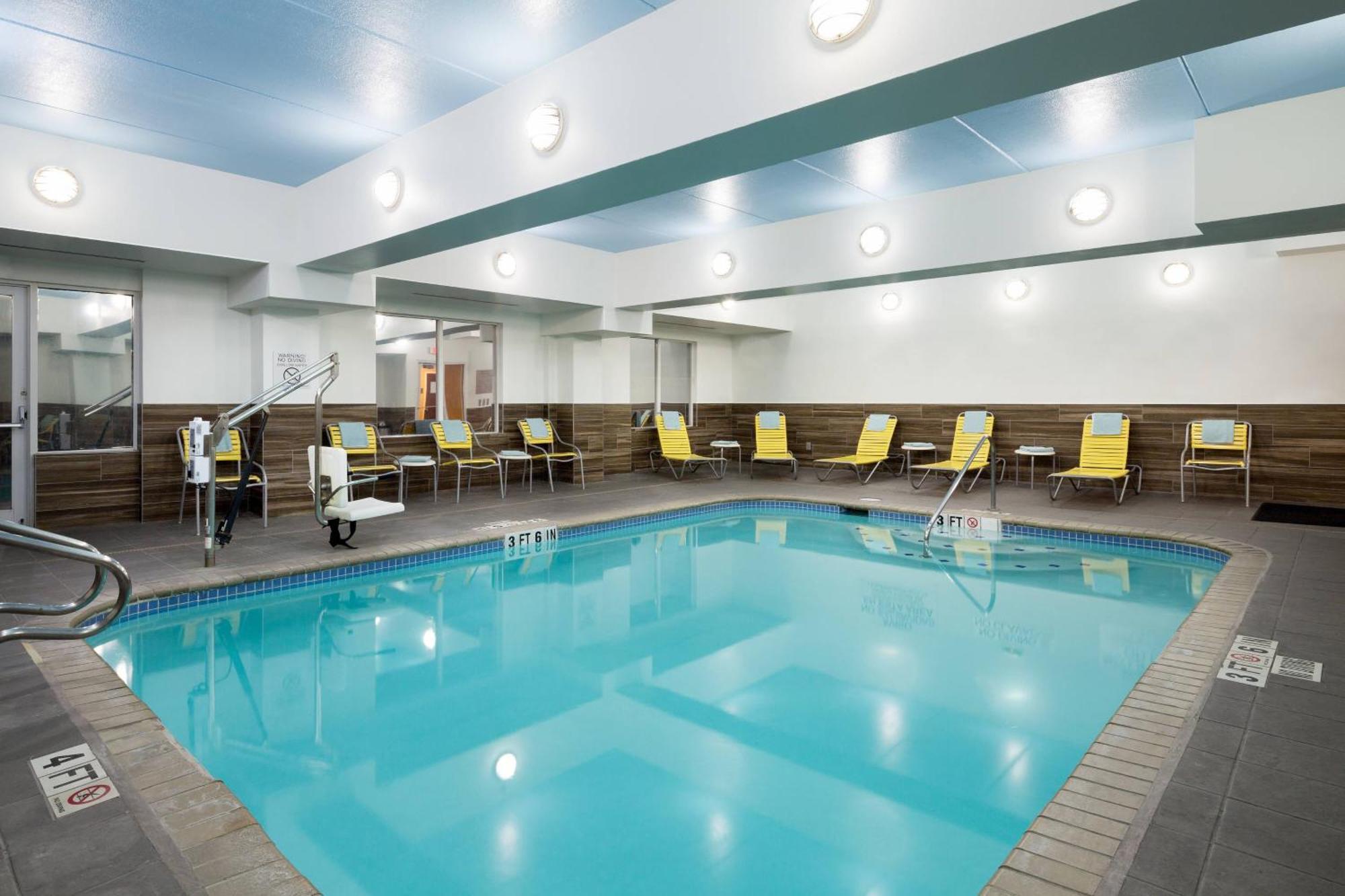 Fairfield Inn & Suites By Marriott San Antonio Airport/North Star Mall Eksteriør billede